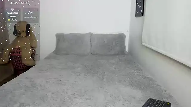 sophi mooreno online show from November 27, 2025, 11:16 pm