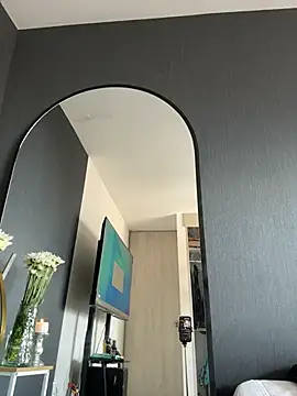 Lucas eevans online show from April 1, 2026, 1:23 pm