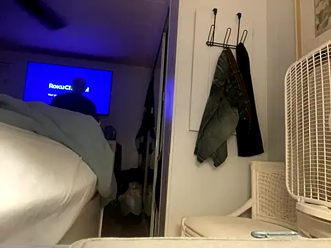 Dval1993 online show from October 21, 2025, 2:00 am