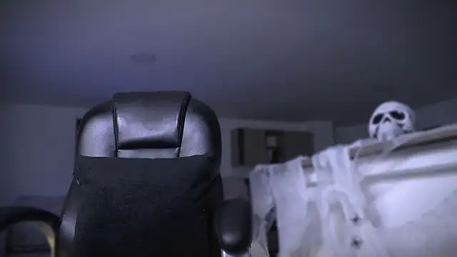 Frank Farrell online show from October 28, 2025, 10:41 pm