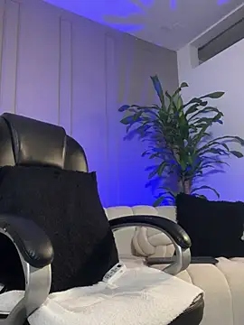 Frank Farrell online show from April 20, 2026, 11:39 pm