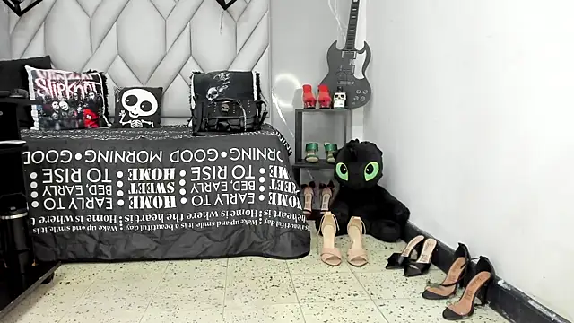 MirandaHaguen online show from May 7, 2026, 8:56 pm