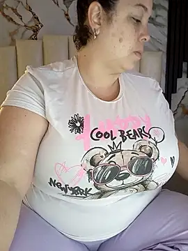 Snapshot of mollieblue69 chatting on May 2, 2026, 12:43 pm mollieblue69 online show from May 2, 2026, 12:43 pm