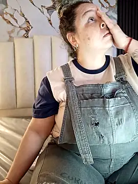 Snapshot of mollieblue69 chatting on May 8, 2026, 12:53 pm mollieblue69 online show from May 8, 2026, 12:53 pm