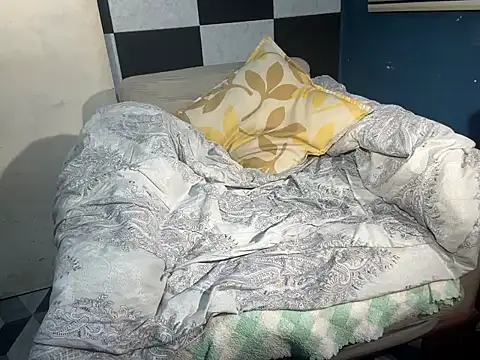 Snapshot of asian-doll chatting on April 3, 2026, 4:35 pm asian-doll online show from April 3, 2026, 4:35 pm