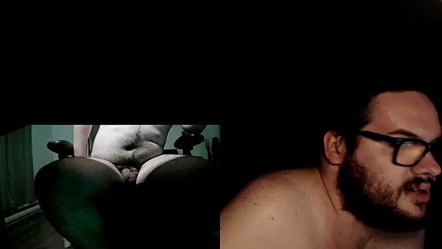 Snapshot of fck_boy123 chatting on April 7, 2026, 3:52 am fck boy123 online show from April 7, 2026, 3:52 am