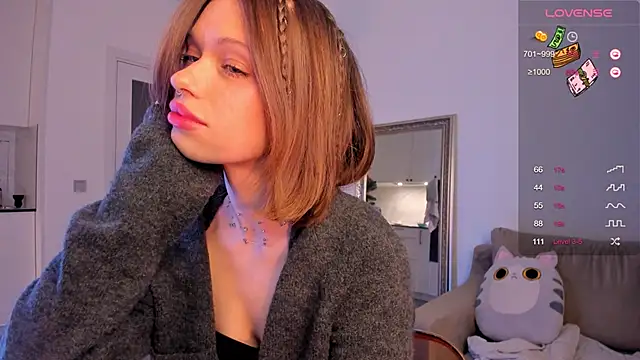 Snapshot of Kossie_ chatting on December 7, 2024, 11:56 am Kossie online show from December 7, 2024, 11:56 am