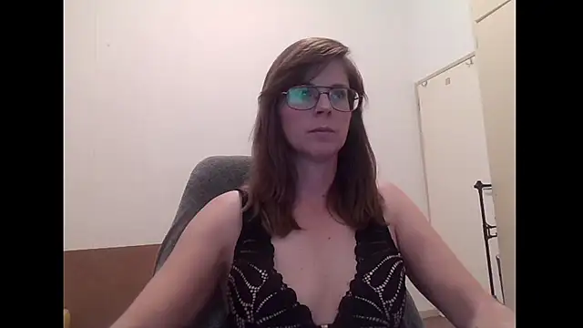 SavannaGirly online show from April 1, 2026, 6:48 am