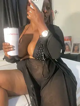 Snapshot of Cardiebae89 chatting on March 6, 2026, 10:38 pm Cardiebae89 online show from March 6, 2026, 10:38 pm