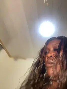 Snapshot of Cardiebae89 chatting on April 3, 2026, 4:30 am Cardiebae89 online show from April 3, 2026, 4:30 am