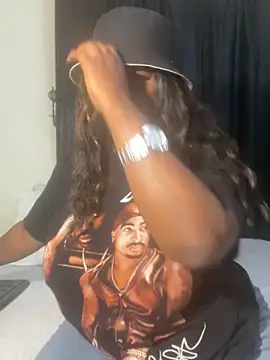 Snapshot of Cardiebae89 chatting on March 25, 2026, 10:41 pm Cardiebae89 online show from March 25, 2026, 10:41 pm