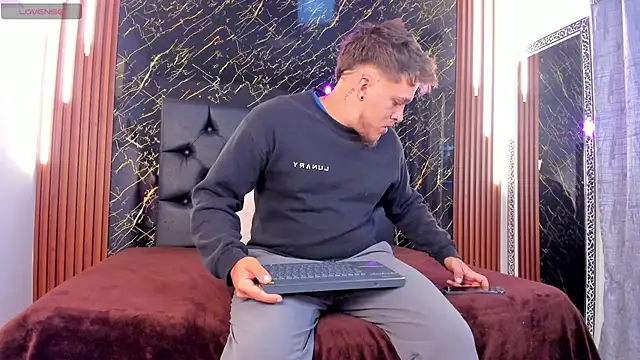 Snapshot of keane_lee chatting on September 26, 2025, 12:23 pm keane lee online show from September 26, 2025, 12:23 pm