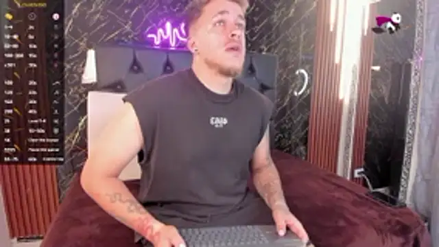 Snapshot of keane_lee chatting on October 24, 2025, 11:42 am keane lee online show from October 24, 2025, 11:42 am