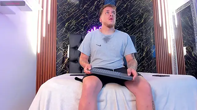 Snapshot of keane_lee chatting on September 9, 2025, 1:09 pm keane lee online show from September 9, 2025, 1:09 pm