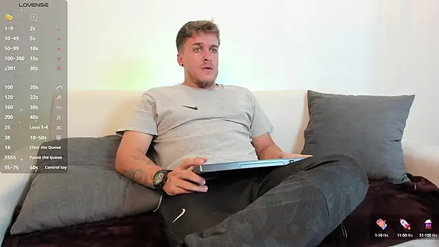 Snapshot of keane_lee chatting on December 6, 2024, 7:39 pm keane lee online show from December 6, 2024, 7:39 pm