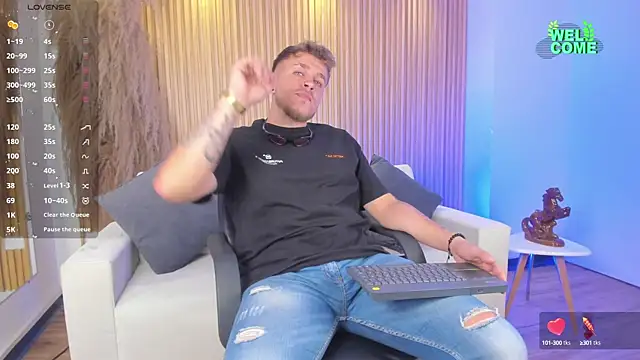 Snapshot of keane_lee chatting on January 22, 2025, 7:45 pm keane lee online show from January 22, 2025, 7:45 pm