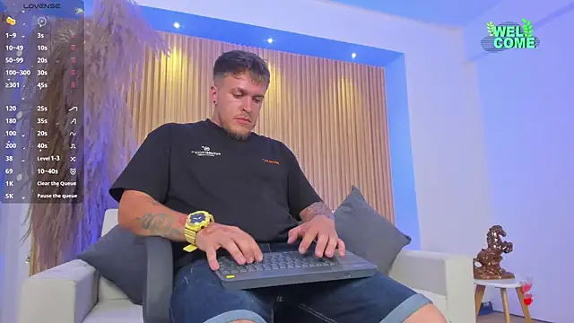 Snapshot of keane_lee chatting on January 31, 2025, 10:52 pm keane lee online show from January 31, 2025, 10:52 pm