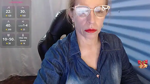Snapshot of Chayla_Ruiz chatting on April 17, 2026, 2:09 pm Chayla Ruiz online show from April 17, 2026, 2:09 pm