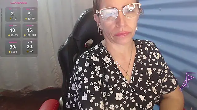 Snapshot of Chayla_Ruiz chatting on May 27, 2026, 2:13 pm Chayla Ruiz online show from May 27, 2026, 2:13 pm