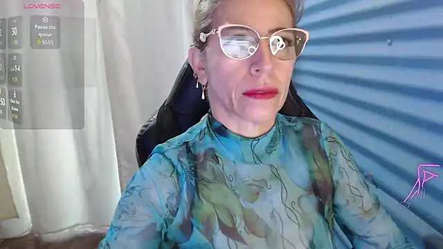 Snapshot of Chayla_Ruiz chatting on April 26, 2026, 8:06 pm Chayla Ruiz online show from April 26, 2026, 8:06 pm