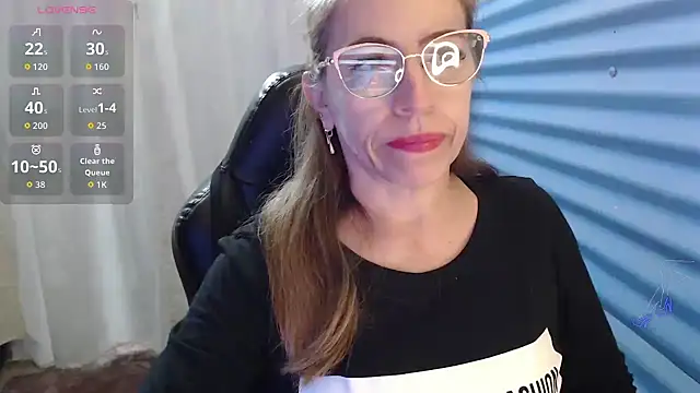 Snapshot of Chayla_Ruiz chatting on April 25, 2026, 7:33 pm Chayla Ruiz online show from April 25, 2026, 7:33 pm