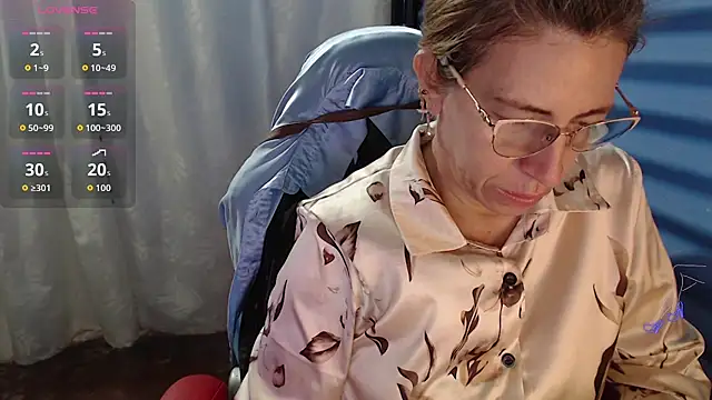 Snapshot of Chayla_Ruiz chatting on May 18, 2026, 1:27 pm Chayla Ruiz online show from May 18, 2026, 1:27 pm