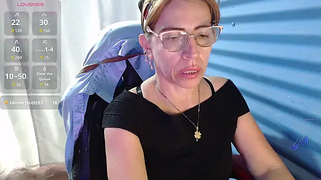 Snapshot of Chayla_Ruiz chatting on May 17, 2026, 8:53 pm Chayla Ruiz online show from May 17, 2026, 8:53 pm