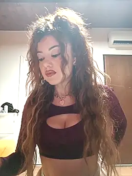 Snapshot of CurlyElisa chatting on March 13, 2026, 11:32 pm CurlyElisa online show from March 13, 2026, 11:32 pm