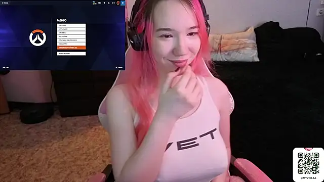 Snapshot of Maya_Viola chatting on February 16, 2026, 5:50 am Maya Viola online show from February 16, 2026, 5:50 am