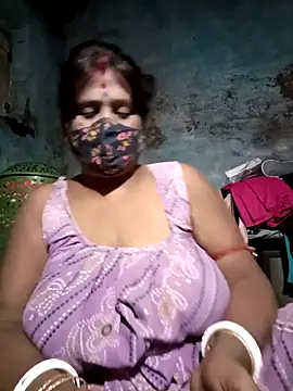 Snapshot of parioo7 chatting on September 20, 2025, 5:51 pm parioo7 online show from September 20, 2025, 5:51 pm
