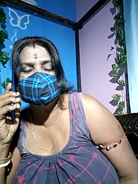 Snapshot of parioo7 chatting on February 15, 2025, 3:39 pm parioo7 online show from February 15, 2025, 3:39 pm