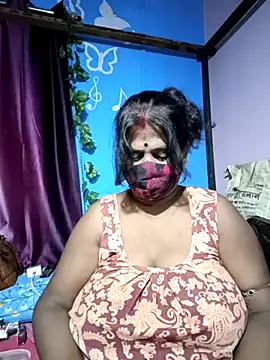Snapshot of parioo7 chatting on March 20, 2025, 8:19 pm parioo7 online show from March 20, 2025, 8:19 pm