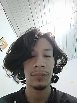 swagbabysk8 online show from March 21, 2026, 2:43 pm