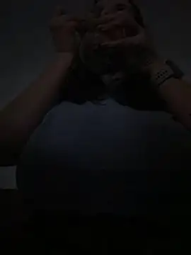 NansyyyaLiannkkaasssssa78 online show from November 30, 2025, 7:58 pm