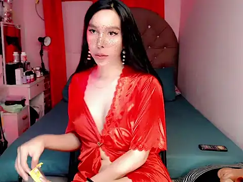 TSDESIREcindy29 online show from May 28, 2026, 7:49 am