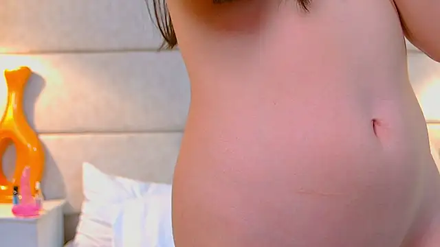 April Cutee online show from March 1, 2025, 1:53 am