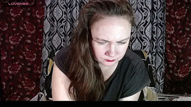 EmilyDoth online show from November 2, 2025, 9:20 pm