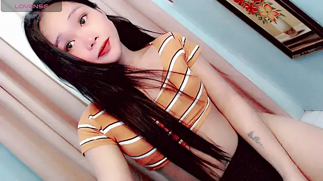 Snapshot of amomentoflust69 chatting on June 17, 2026, 10:36 am amomentoflust69 online show from June 17, 2026, 10:36 am