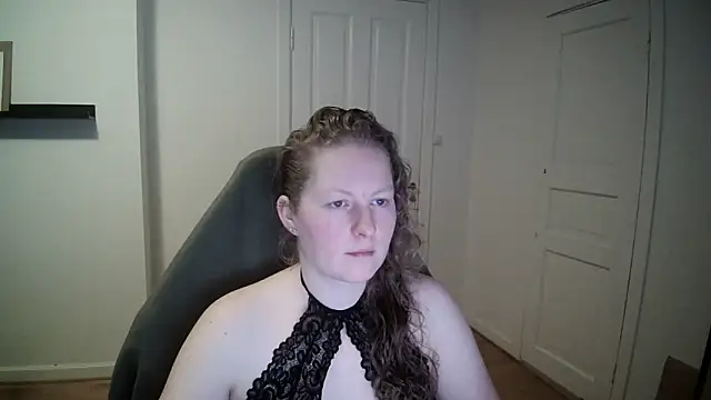 Snapshot of Girlnina-1995 chatting on February 25, 2025, 9:42 am Girlnina-1995 online show from February 25, 2025, 9:42 am