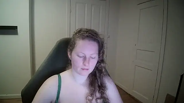 Snapshot of Girlnina-1995 chatting on February 10, 2025, 9:04 pm Girlnina-1995 online show from February 10, 2025, 9:04 pm