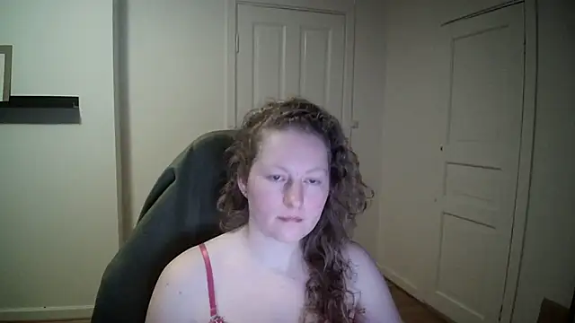 Snapshot of Girlnina-1995 chatting on February 24, 2025, 9:41 pm Girlnina-1995 online show from February 24, 2025, 9:41 pm