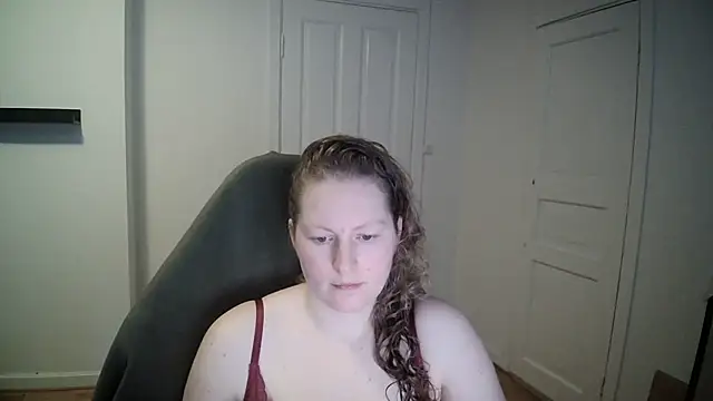 Snapshot of Girlnina-1995 chatting on February 17, 2025, 11:55 am Girlnina-1995 online show from February 17, 2025, 11:55 am