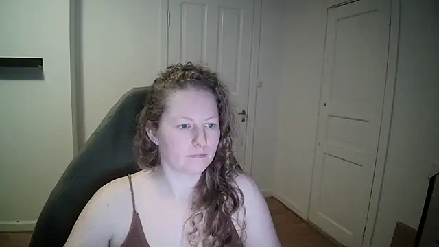 Snapshot of Girlnina-1995 chatting on February 19, 2025, 3:16 pm Girlnina-1995 online show from February 19, 2025, 3:16 pm