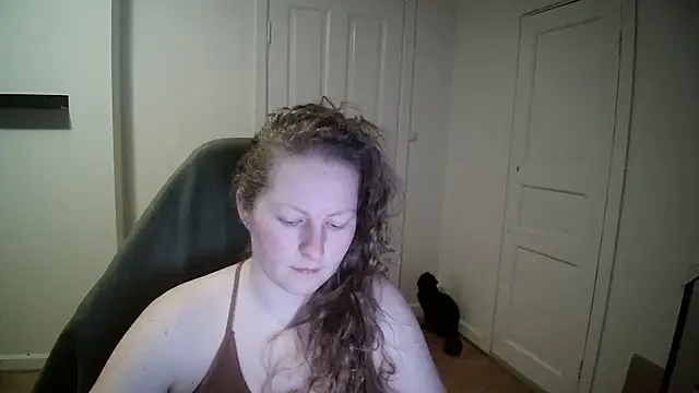 Snapshot of Girlnina-1995 chatting on February 19, 2025, 9:25 pm Girlnina-1995 online show from February 19, 2025, 9:25 pm