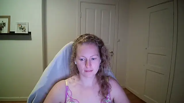 Snapshot of Girlnina-1995 chatting on September 29, 2025, 8:58 pm Girlnina-1995 online show from September 29, 2025, 8:58 pm