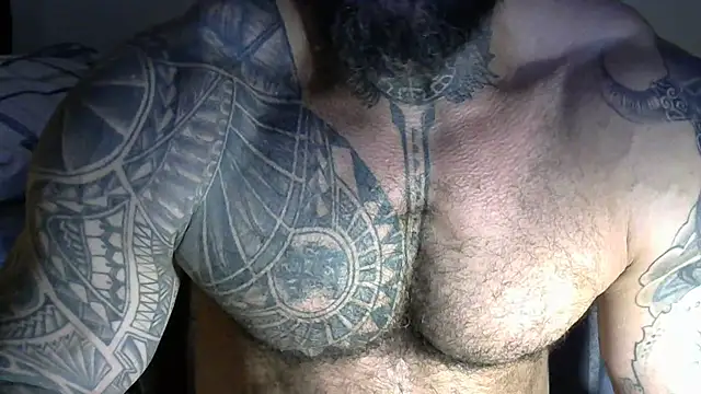 Snapshot of muscle1976 chatting on December 21, 2024, 1:36 am muscle1976 online show from December 21, 2024, 1:36 am