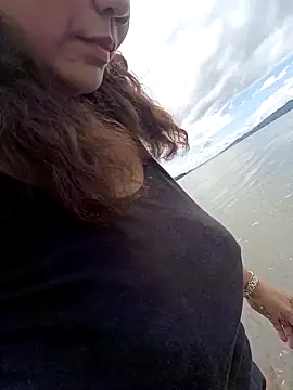 Snapshot of hotbabes163 chatting on February 1, 2026, 3:27 am hotbabes163 online show from February 1, 2026, 3:27 am