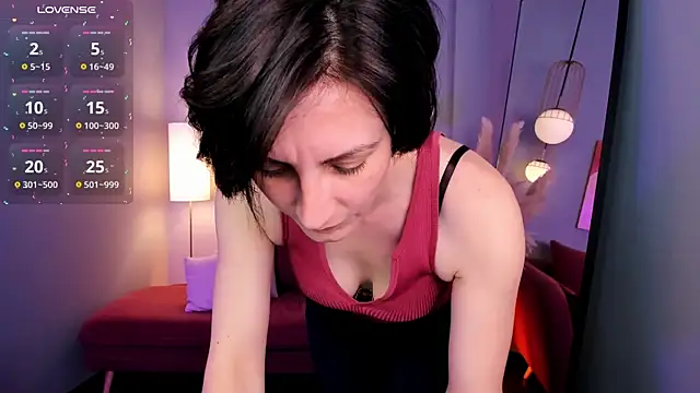 LorenDaze online show from July 8, 2026, 2:18 pm