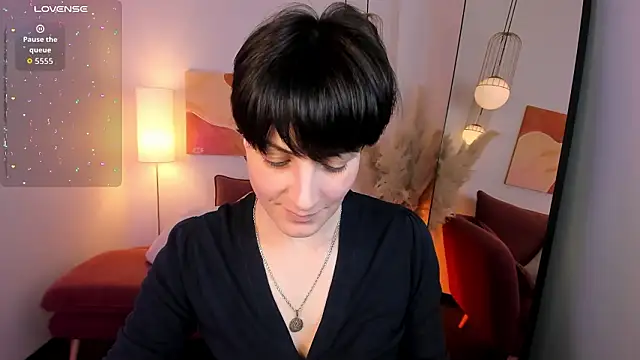 LorenDaze online show from March 20, 2026, 1:56 pm