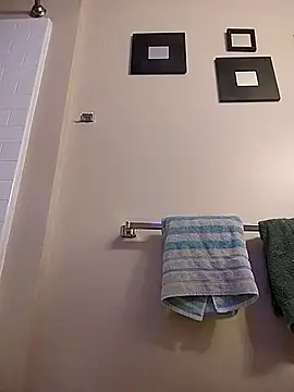 Snapshot of eatmeplease44 chatting on February 3, 2026, 3:15 am eatmeplease44 online show from February 3, 2026, 3:15 am